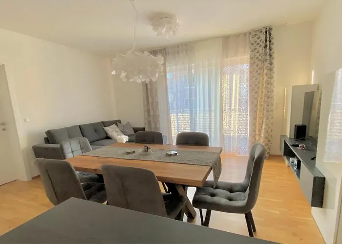 Apartment Wein Kultur Flavia Solva